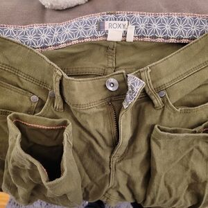 Roxy Khaki Green Casual Pants